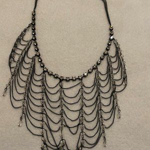 LAYERED CHAIN AND BEADED NECKLACE